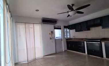 CASA EN RENTA RESIDENCIAL EL COUNTRY
