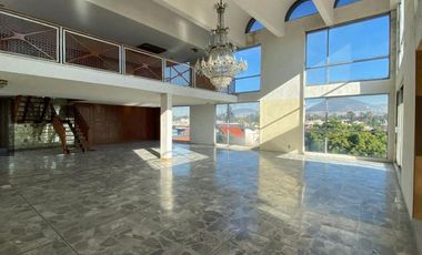 SE VENDE EXCELENTE EDIFICIO CON USO DE SUELO MIXTO EN MONTEVIDEO LINDAVISTA