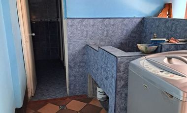 VENDO CASA LOTE EN LA AMERICA