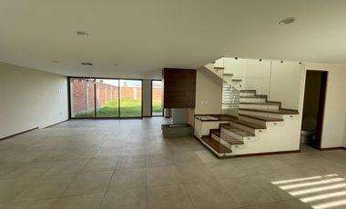 Casa en Renta Frac.Valle de las Fuentes - Modelo Fresno,Calimaya, 05 min Metepec