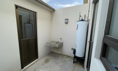 Casa en Renta Frac.Valle de las Fuentes - Modelo Fresno,Calimaya, 05 min Metepec