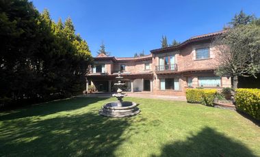 En venta, casa en el Club de Golf Los Encinos