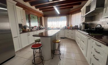 En venta, casa en el Club de Golf Los Encinos