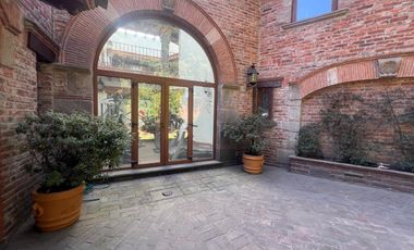 En venta, casa en el Club de Golf Los Encinos