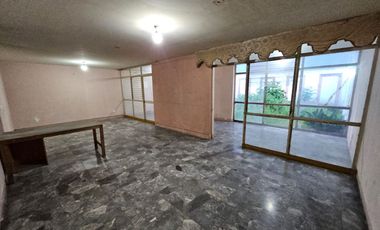 CASA EN VENTA COL. LADRON DE GUEVARA