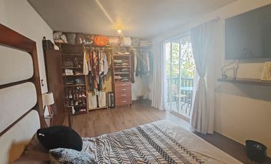 CASA CON INCREIBLES ACABADOS Y DISEÑO MODERNO ¡ AGENDA TU CITA HOY!
