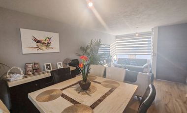 ¡ CASA EN EXCELENTE UBICACIÓN ! A SOLO 10 MIN DE AUT MEX-QRO Y A 5 MIN DE LOS PRINCIPALES COMERCIOS DE LA ZONA
