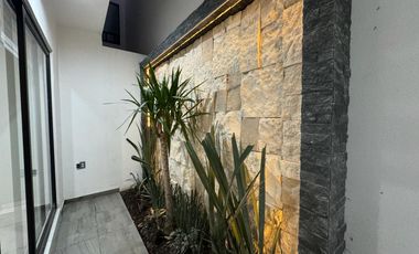 CASA EN VENTA 3 RECAMARAS, ALBERCA TECHADA A 45 MINUTOS DE CDMX