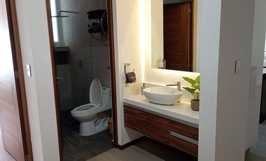 CUMBRES DEL LAGO JURIQUILLA DEPARTAMENTO DE LUJO AMUEBLADO EN PLANTA BAJA 2 RECAMARAS