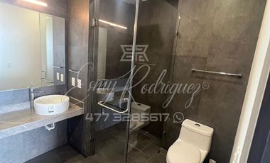DEPARTAMENTO EN RENTA, León,Gto; NYMPHE, AMUEBLADO, LOFT DE 2 PISOS, 1 REC, DE LUJO
