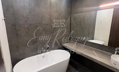 DEPARTAMENTO EN RENTA, León,Gto; NYMPHE, AMUEBLADO, LOFT DE 2 PISOS, 1 REC, DE LUJO