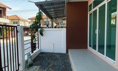 ทาวน์เฮาส์ ลำลูกกา คลองสี่่ ลาดสวาย ปทุมธานีหมู่บ้านพนาสนธิ์วิลล่า18.9ตร.ว3นอน2น้ำตกแต่งใหม่สายด่วน081-440---- Line.@-------a คุณวา