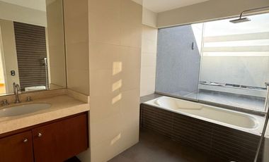 Pent House de 282 m² Totalmente Impecable en con Vista a La Calle en San Borja