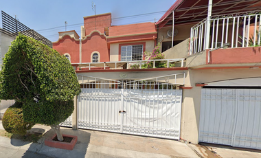 !! CASA EN VENTA, EXELENTE OPORTUNIDAD DE INVERSION, PROPIEDAD YA ADJUDICADA¡¡ -Av Mariano Abasolo 28, Fraccionamiento Las Americas, Las Américas, 550