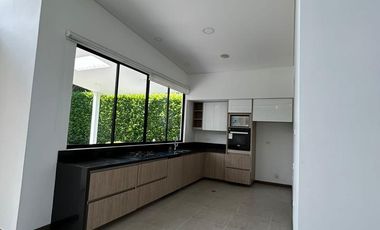 Casa Campestre para el Arriendo ubicada en cerritos