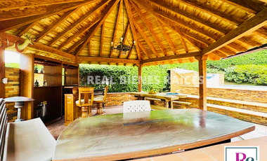 VENDO ESPECTACULAR FINCA EN EL CARMEN DE VIBORAL