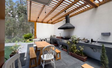 vendo preciosa casa de lujo en San Patricio, Cumbayá