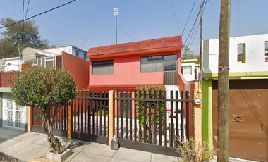 HERMOSA CASA ADJUDICADA EN VENTA CERCANA A WALMART TOLTECAS TLALNEPANTLA