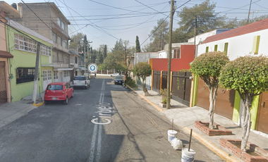 HERMOSA CASA ADJUDICADA EN VENTA CERCANA A WALMART TOLTECAS TLALNEPANTLA