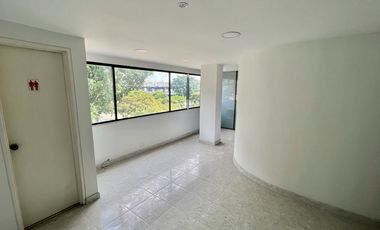 Oficina en alquiler norte de cali