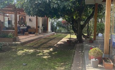 HERMOSA CASA EN CUMBAYA EXCELENTE UBICACION