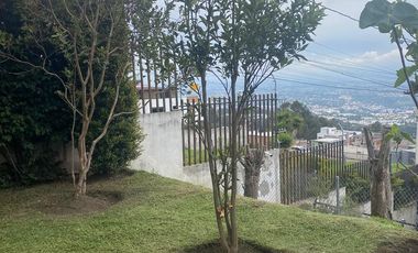 HERMOSA CASA EN CUMBAYA EXCELENTE UBICACION