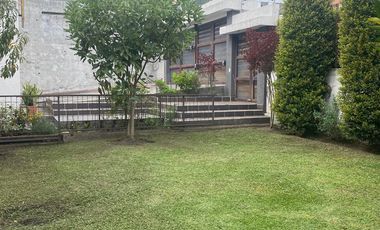 HERMOSA CASA EN CUMBAYA EXCELENTE UBICACION