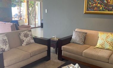 HERMOSA CASA EN CUMBAYA EXCELENTE UBICACION