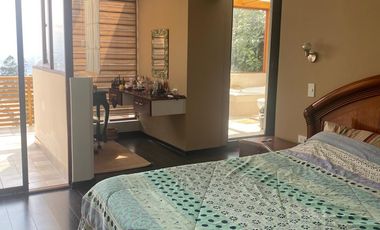 HERMOSA CASA EN CUMBAYA EXCELENTE UBICACION