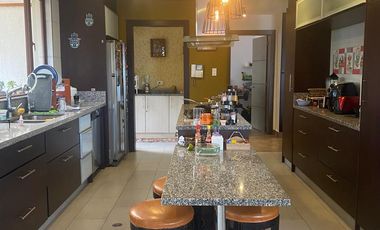 HERMOSA CASA EN CUMBAYA EXCELENTE UBICACION