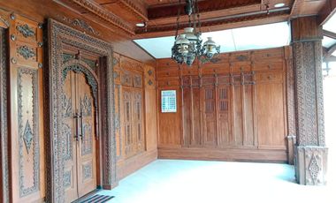 Rumah Joglo Bonus Usaha Konveksi Karanganyar Kota