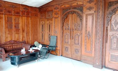 Rumah Joglo Bonus Usaha Konveksi Karanganyar Kota