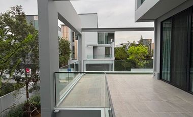 #ให้เช่า วีเว่ บางนา กม.13 บ้านสวยเงียบสงบ พร้อมที่ชาร์จรถ EV 22kw 3 เฟส เดินทางสะดวก เลี้ยงสัตว์ได้