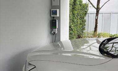 #ให้เช่า วีเว่ บางนา กม.13 บ้านสวยเงียบสงบ พร้อมที่ชาร์จรถ EV 22kw 3 เฟส เดินทางสะดวก เลี้ยงสัตว์ได้
