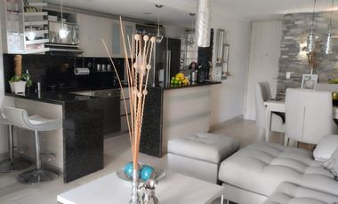 Venta de excelente apartamento remodelado en Pilarica,sector Parque.