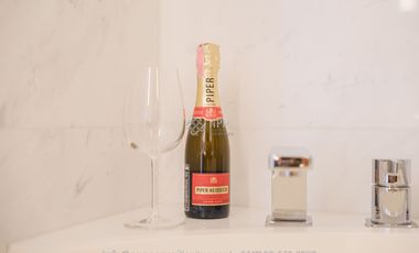 3 Bedrooms For Sale at Four Seasons Private Residences