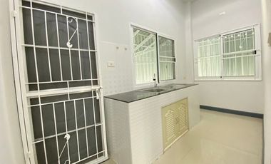 4 Bedroom House in Saraphi for Sale