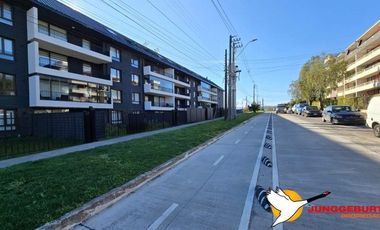 JUNGGEBURTH PROPIEDADES VENDE DEPARTAMENTO ORILLA LAGO