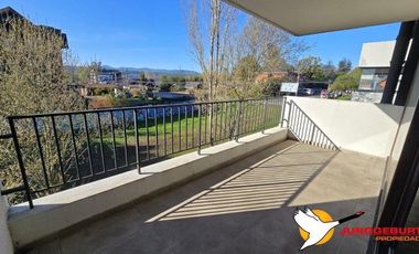 JUNGGEBURTH PROPIEDADES VENDE DEPARTAMENTO ORILLA LAGO