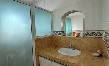 CASA EN RENTA EN COSTA DE ORO
