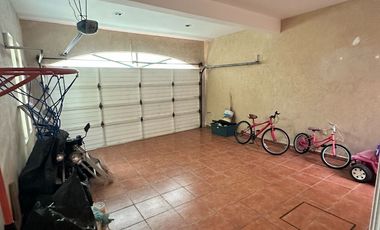 CASA EN RENTA EN COSTA DE ORO