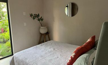 Casa con jardín y alberca privada, en venta, Avenida Coba, Tulum