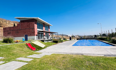 CASA EN VENTA ENTREGA INMEDIATA A 5 MIN. GALERIAS STA ANITA