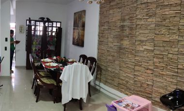 VENDO CASA BIFAMILIAR EN VILLACOLOMBIA CALI