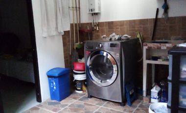 VENDO CASA BIFAMILIAR EN VILLACOLOMBIA CALI