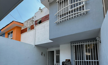CASA EN VENTA PARQUES DEL BOSQUE, TLAQUEPAQUE