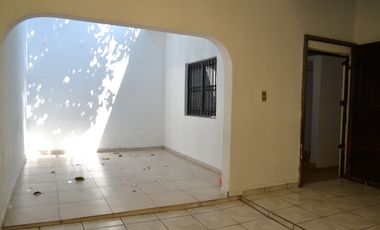 CASA EN ARBOLEDAS DEL CARMEN a solo 5 min de Walmart 3er. anillo