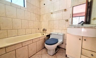 Oportunidad! Gran Casa Sólida 5d/4b Condominio Pr2 Lonquén