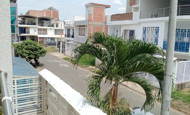 VENDO CASA 3 PLANTAS INDEPENDIENTES , CIUDAD 2000, CALI