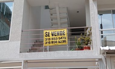 VENDO CASA 3 PLANTAS INDEPENDIENTES , CIUDAD 2000, CALI